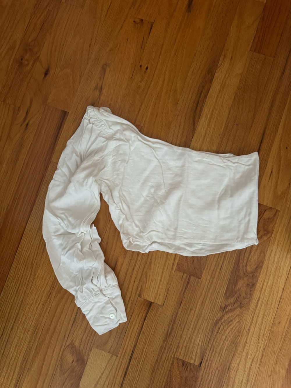 ✨BOGO FREE ENTIRE CLOSET✨ White linen blend crop top